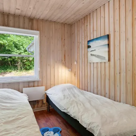 Nyaraló In With Sauna *